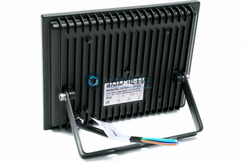 Прожектор светодиодный ДО-50w 6400К 4500Лм IP65 черный FERON Прожектор светодиодный ДО-50w 6400К 4500Лм IP65 черный FERON